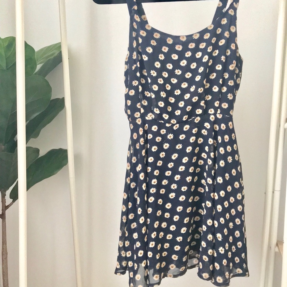 Sunflower sundress 🌻